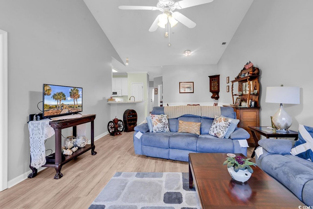 5852 Longwood Dr. Photo 12