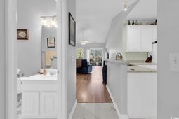 5852 Longwood Dr. photo 4