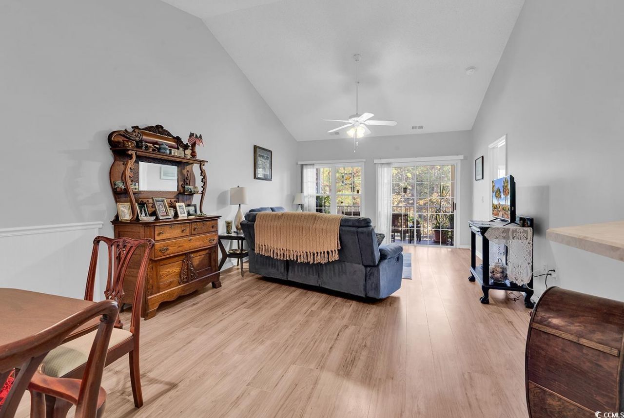 5852 Longwood Dr. Photo 9