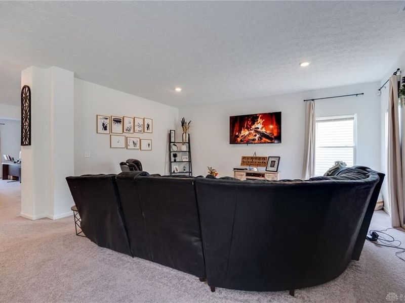 6269 Fallgold Drive, Clayton, OH 45315 Photo 12