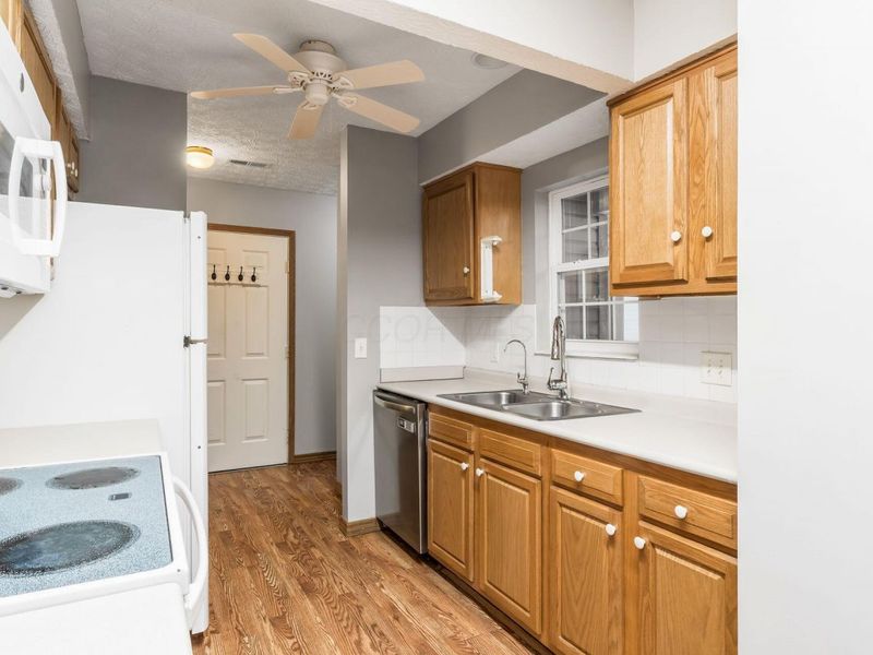 625 Kildow Court, Ashville, OH 43103 Photo 13