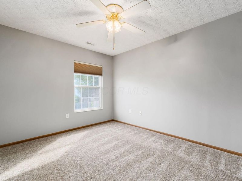 625 Kildow Court, Ashville, OH 43103 Photo 18