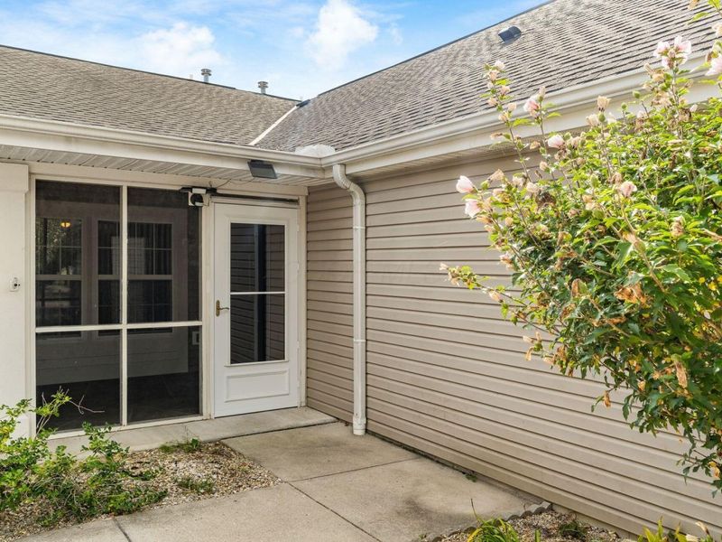 625 Kildow Court, Ashville, OH 43103 Photo 2