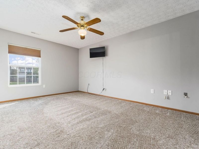 625 Kildow Court, Ashville, OH 43103 Photo 22