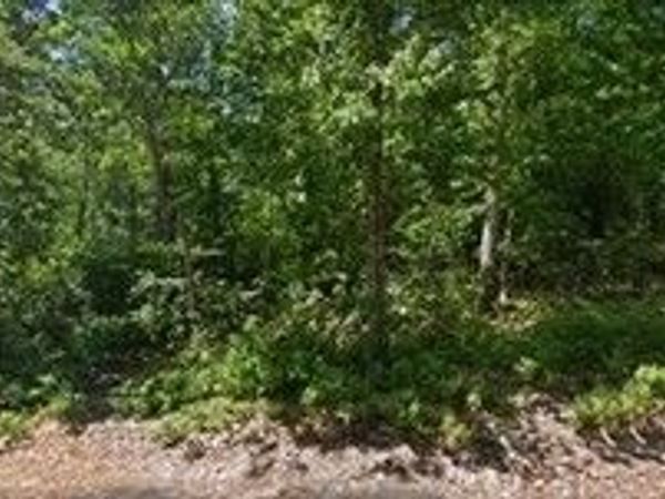 57 Kempton Rd, Millville, MA 01529