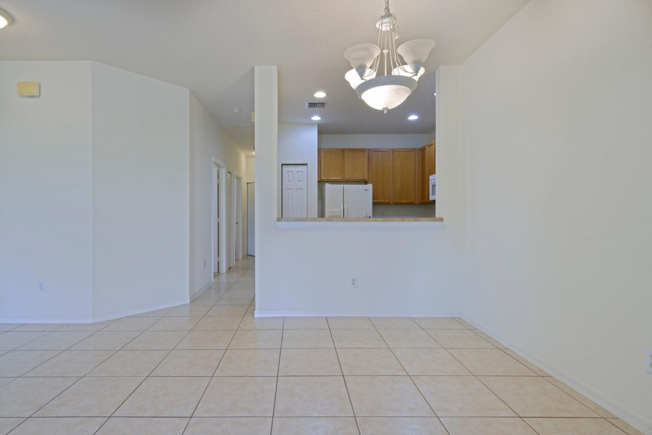 1561 SE Hampshire Way, Unit 104, Stuart, FL 34994 Photo