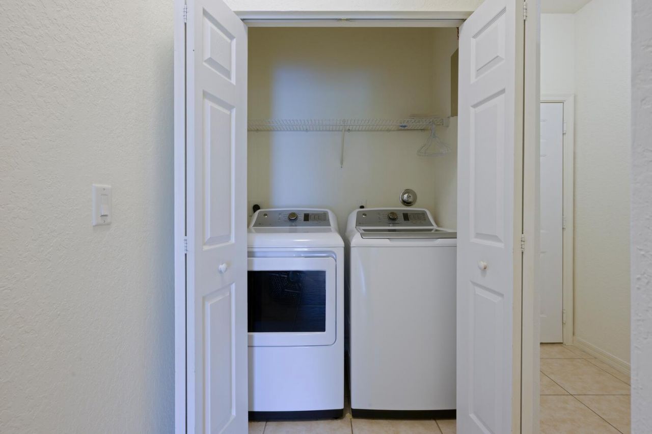 1561 SE Hampshire Way, Unit 104, Stuart, FL 34994 Photo