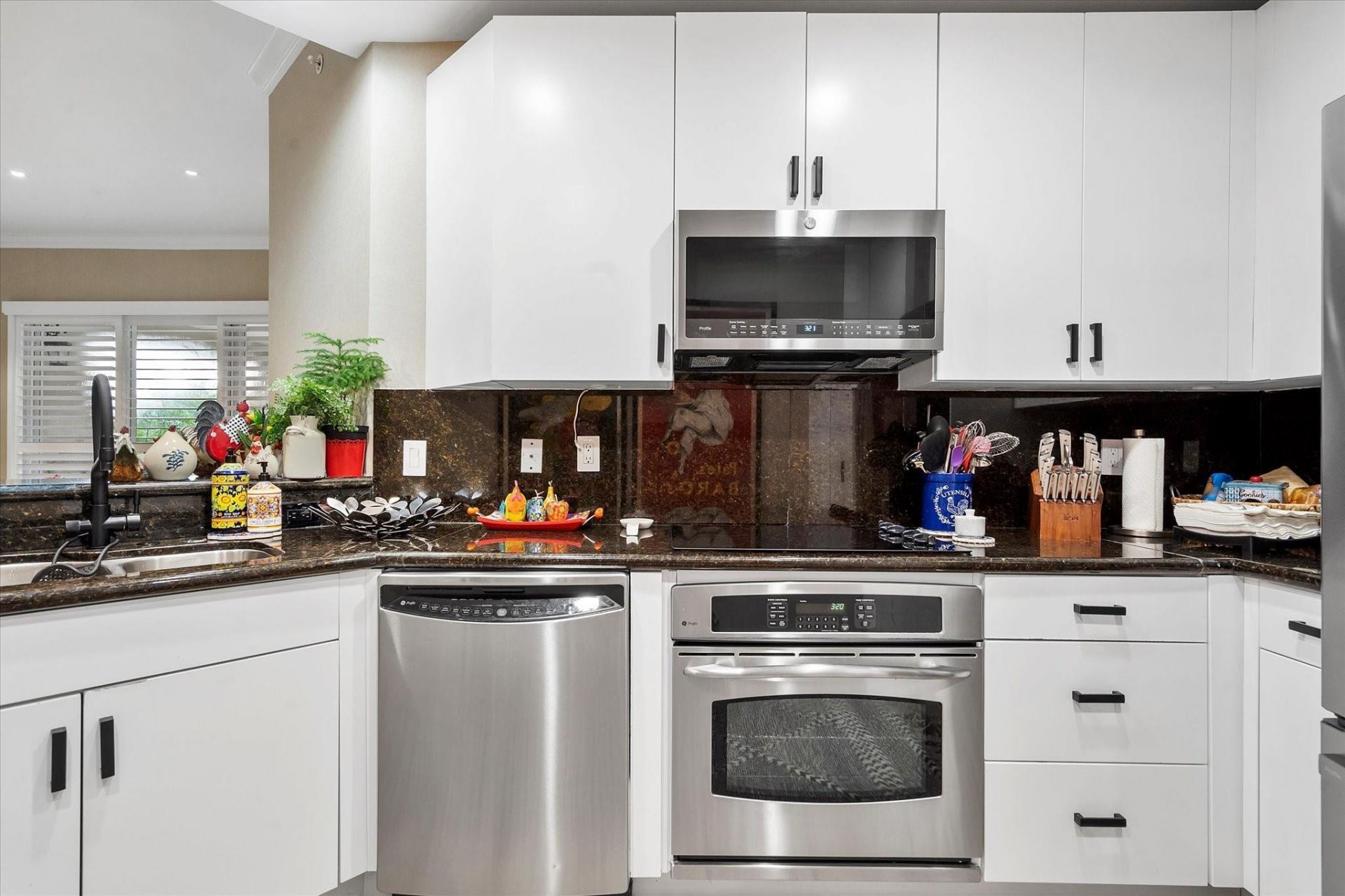 16135 Emerald Estates Drive, Unit 164, Weston, FL 33331 Photo