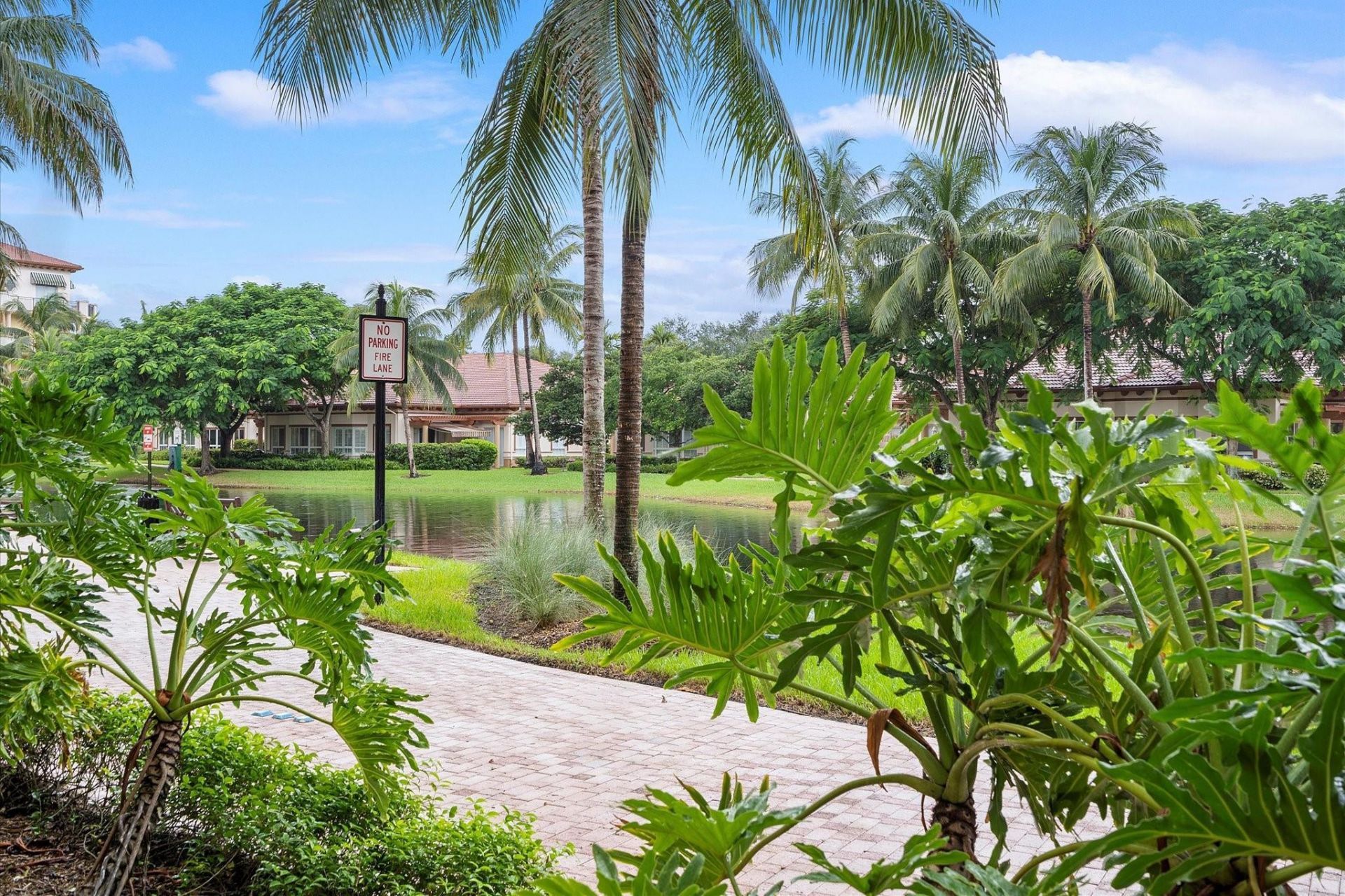 16135 Emerald Estates Drive, Unit 164, Weston, FL 33331 Photo