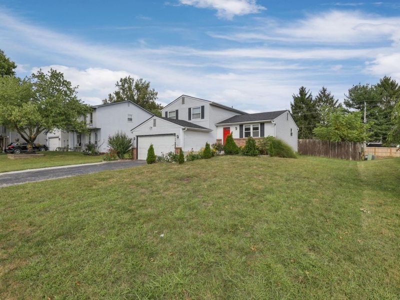 926 Hilton Drive, Reynoldsburg, OH 43068 Photo 2