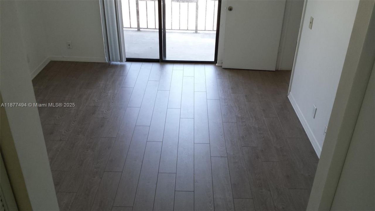 752 Executive Center Dr, Unit 25, West Palm Beach, FL 33401 Photo