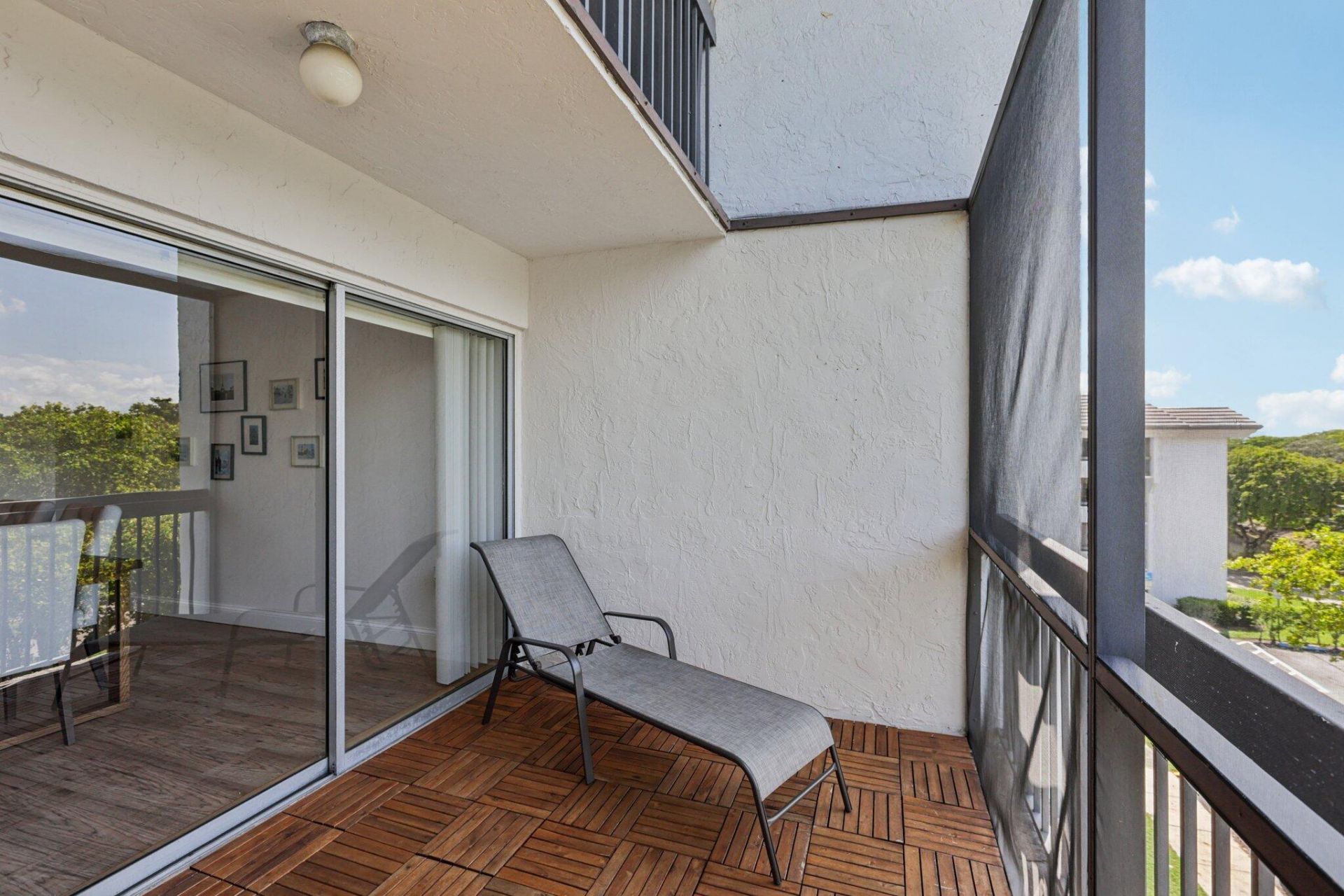 721 N Pine Island, Unit 406, Plantation, FL 33324 Photo