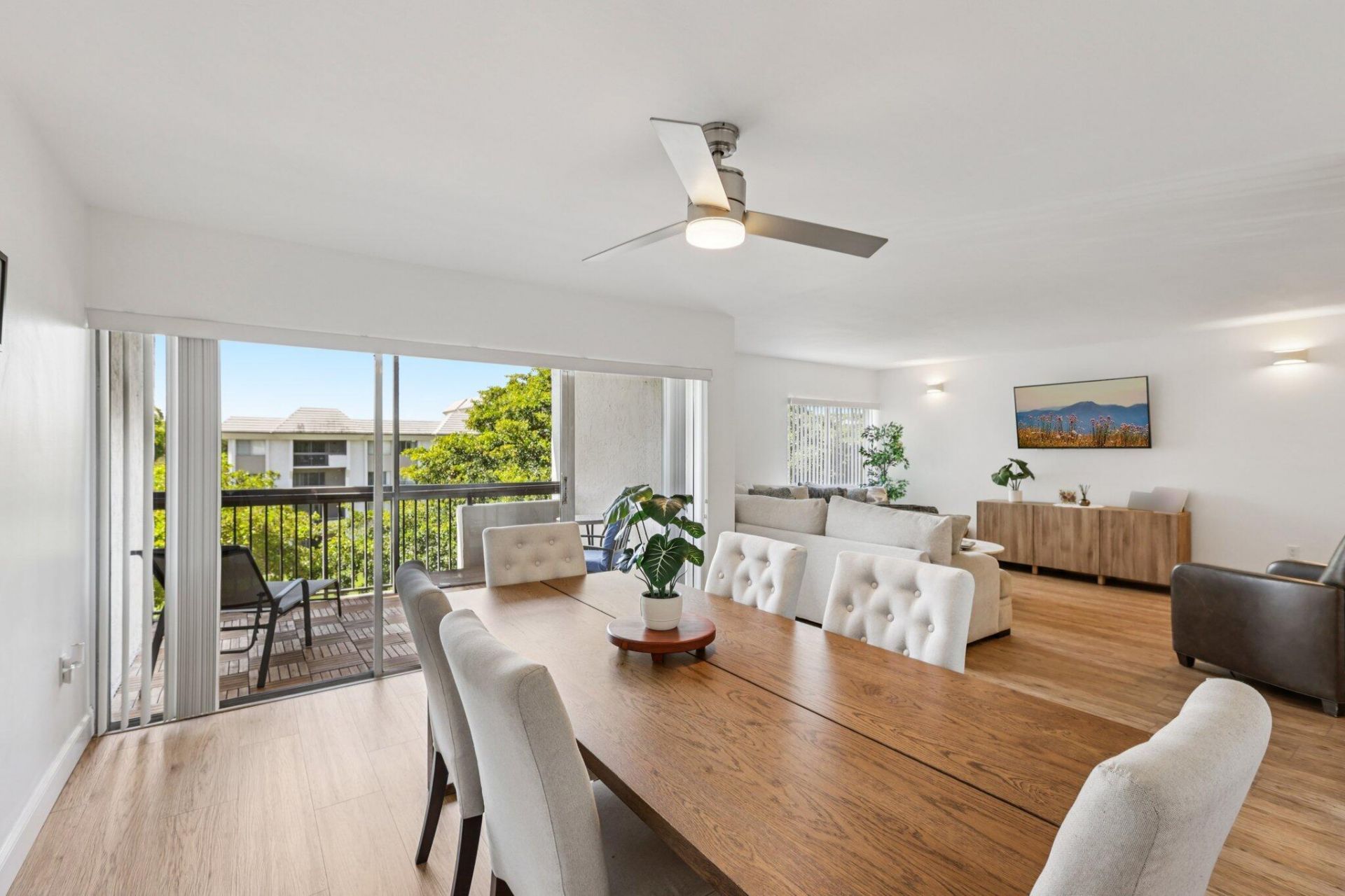 721 N Pine Island, Unit 406, Plantation, FL 33324 Photo