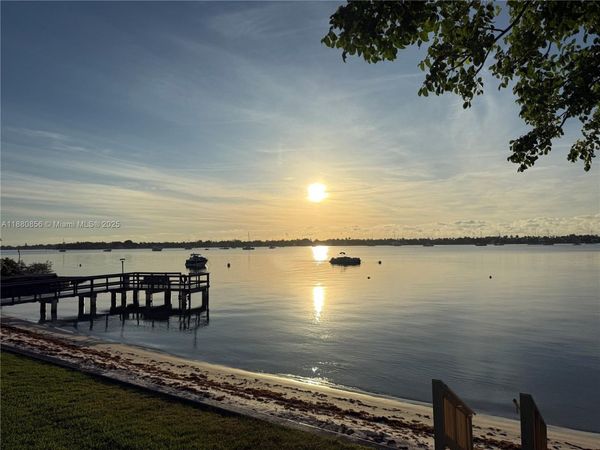 5600 N Flagler Dr, Unit 1806, West Palm Beach, FL 33407