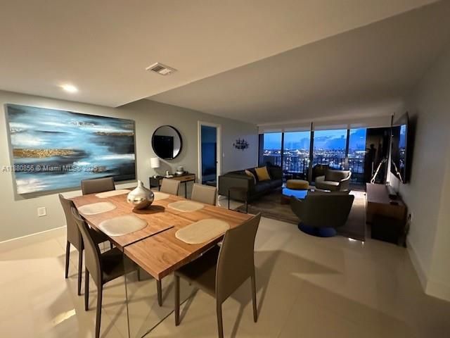 5600 N Flagler Dr, Unit 1806, West Palm Beach, FL 33407 Photo