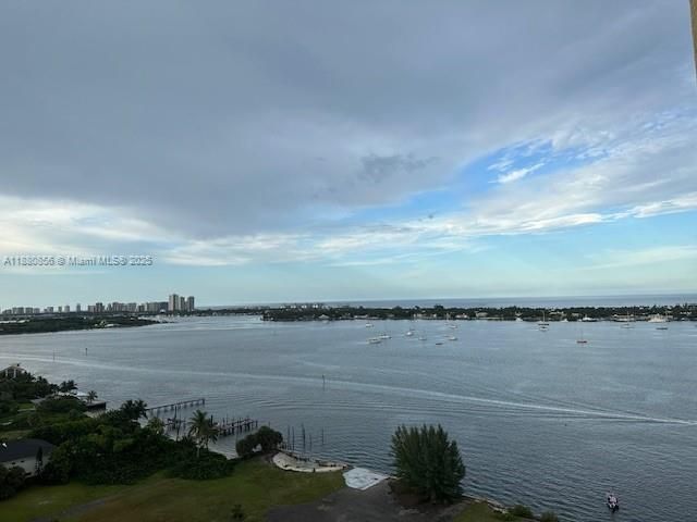 5600 N Flagler Dr, Unit 1806, West Palm Beach, FL 33407 Photo