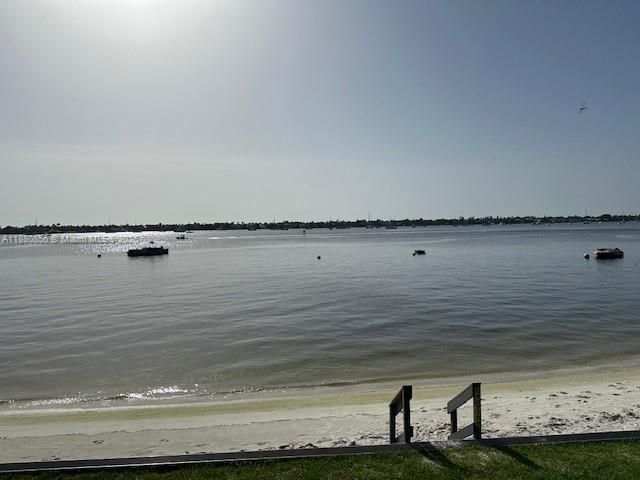 5600 N Flagler Dr, Unit 1806, West Palm Beach, FL 33407 Photo