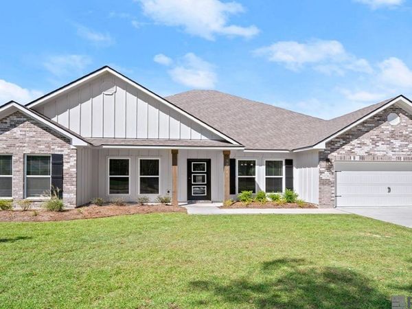 13345 Sawmill Dr, Central, LA 70818