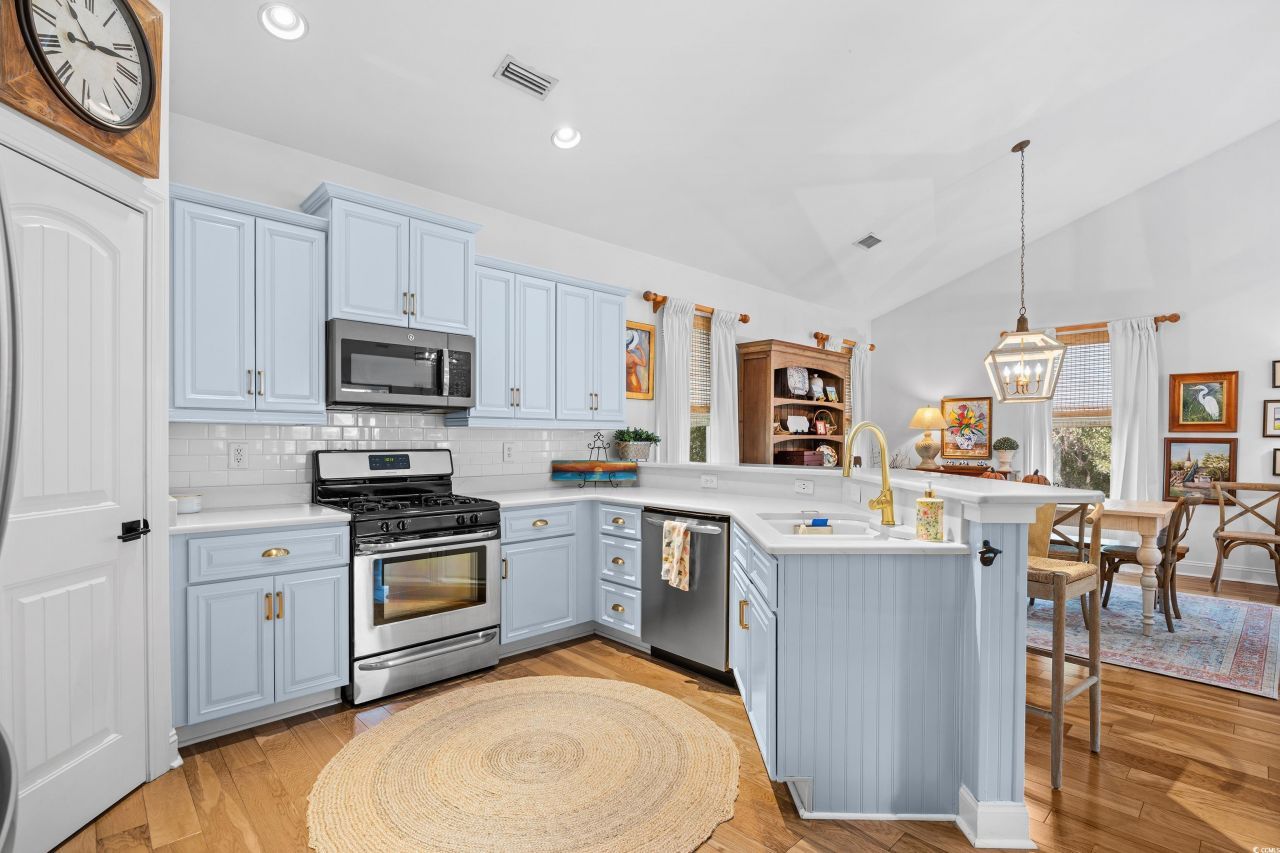 48 Cottage Dr. Photo 19