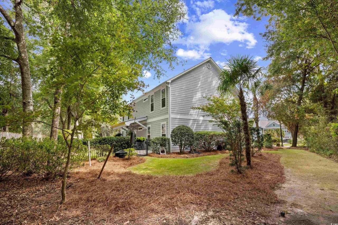 48 Cottage Dr. Photo 33