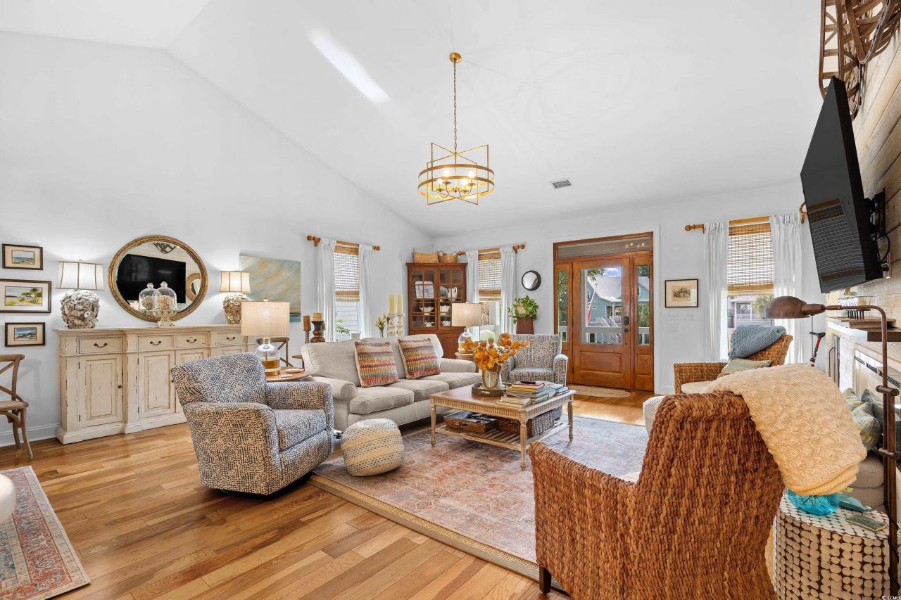 48 Cottage Dr. Photo 9