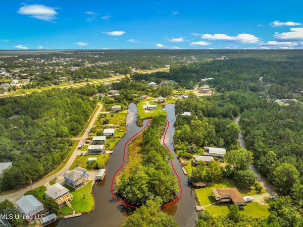 Kament Street, Bay Saint Louis, MS 39520