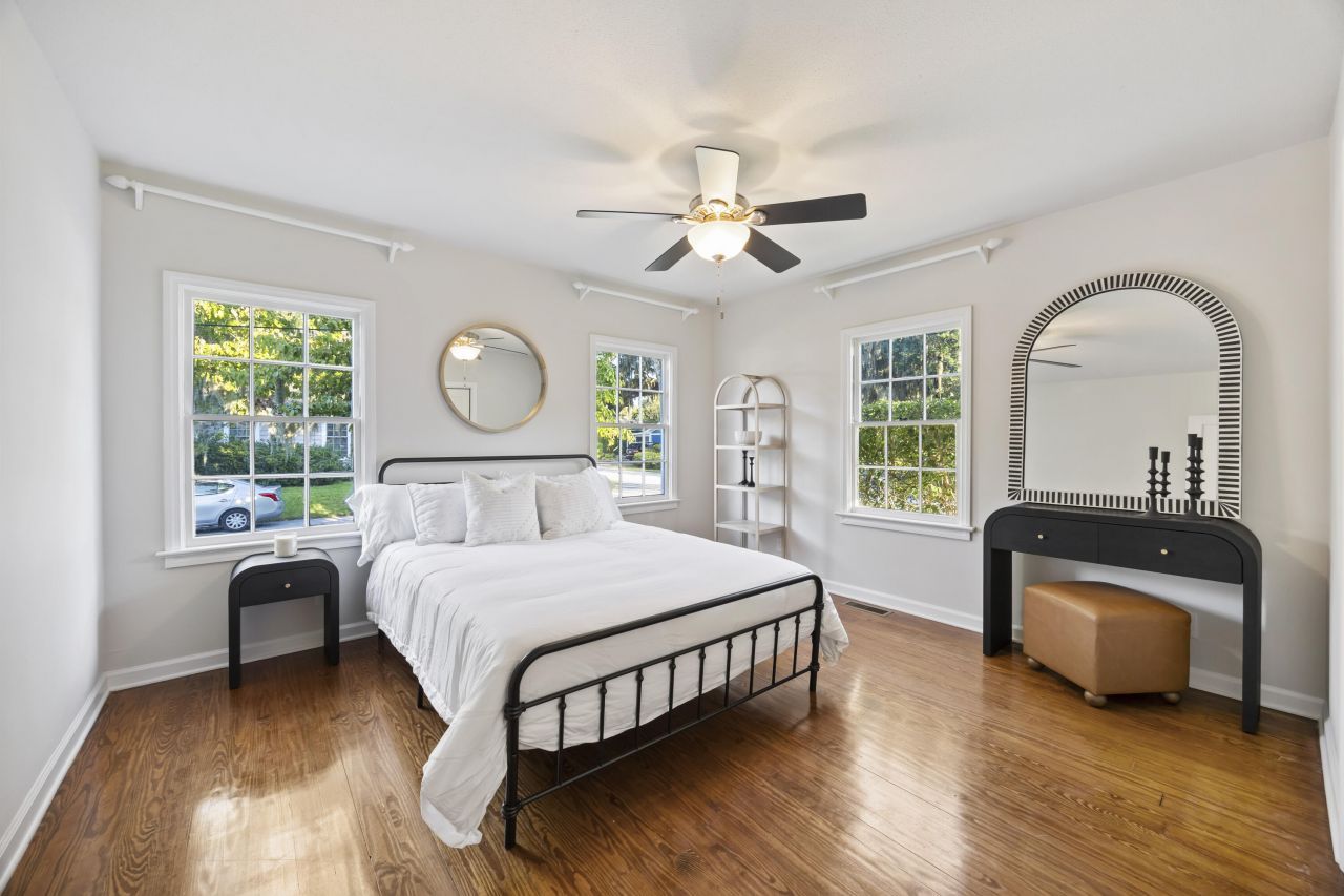 2101 King Street Photo 10