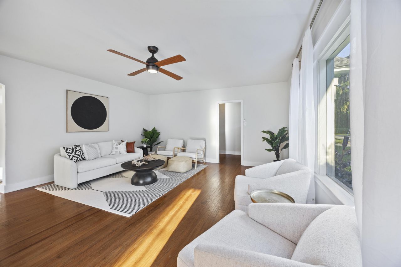 2101 King Street Photo 23