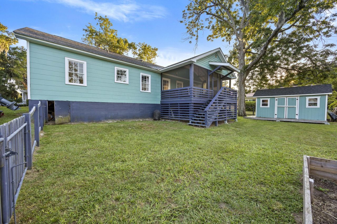 2101 King Street Photo 49