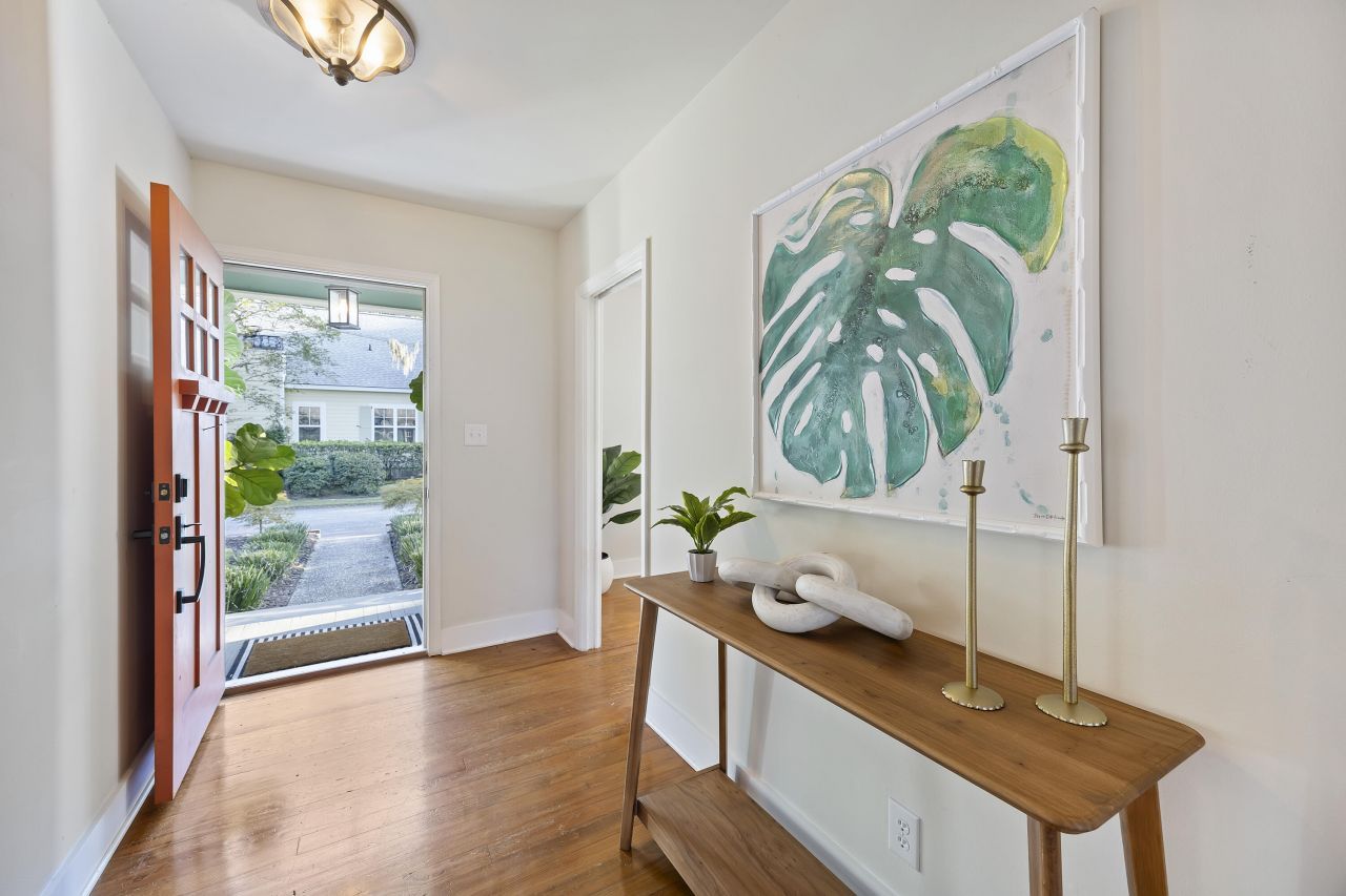 2101 King Street Photo 7