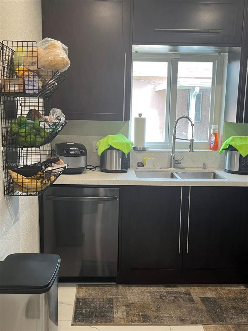 7130 NW 21st Ct, Miami, FL 33147 Photo