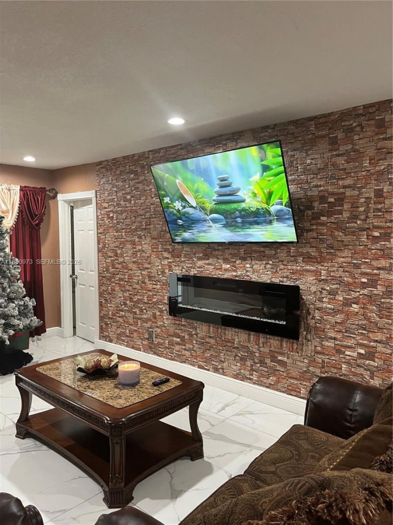 7130 NW 21st Ct, Miami, FL 33147 Photo