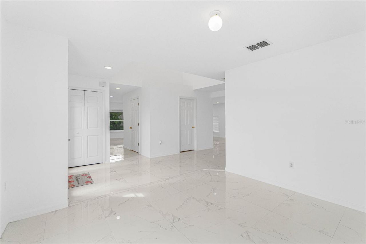 1961 Thorngate Lane, Mascotte, FL 34753 Photo