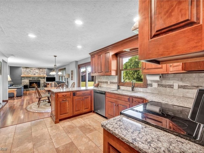 12977 Main Market Road, Garrettsville, OH 44231 Photo 6