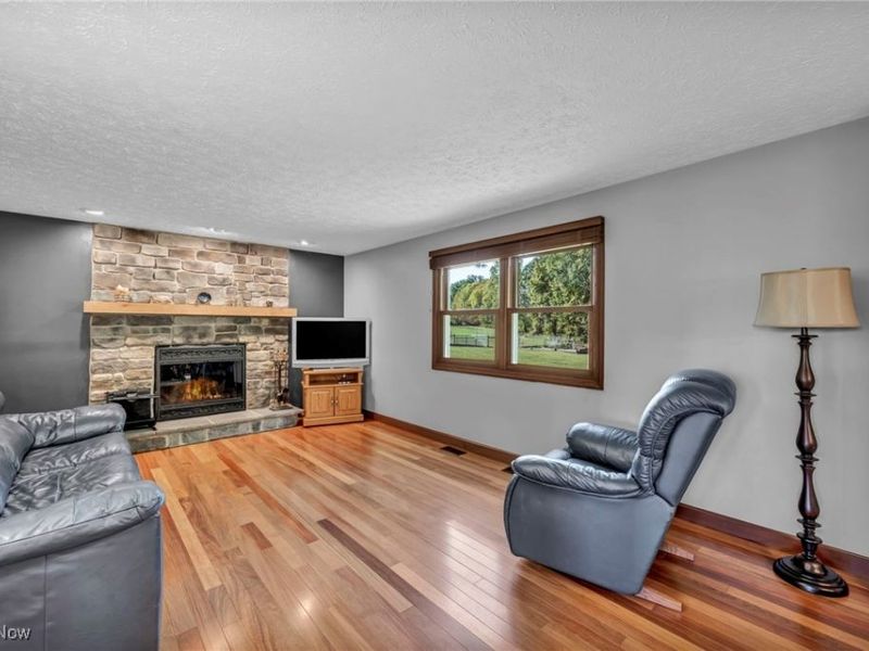 12977 Main Market Road, Garrettsville, OH 44231 Photo 8