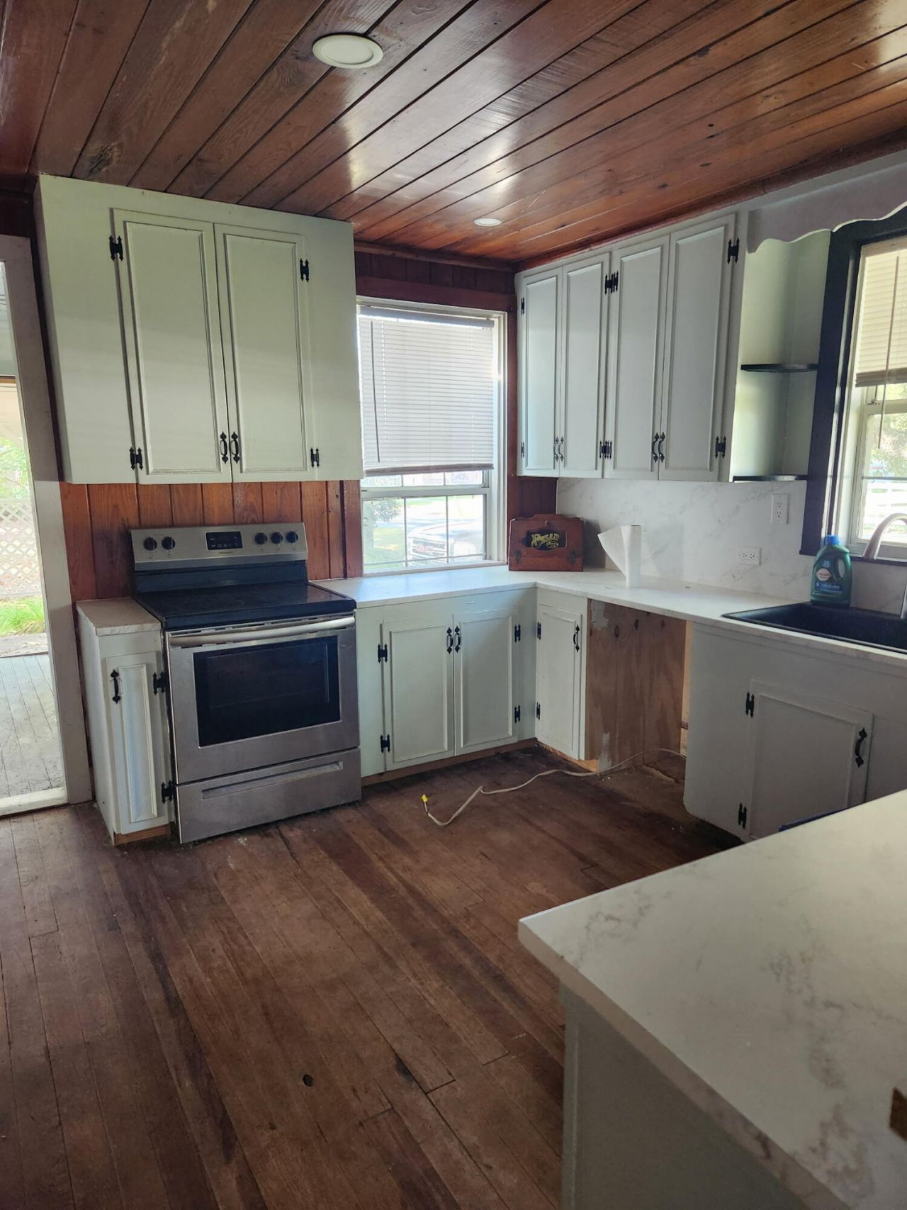 392 Morrison Avenue Photo 8