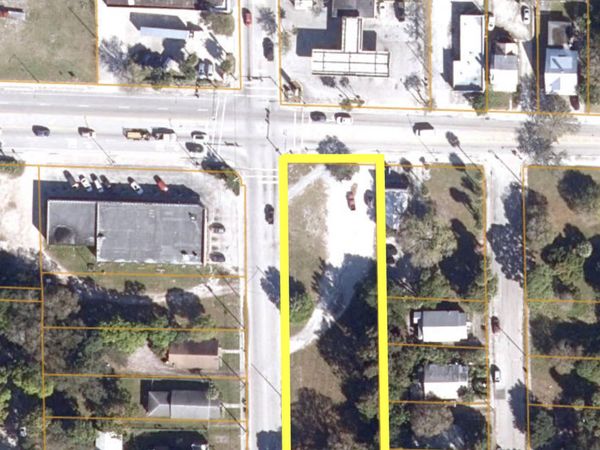 1229 Orange Avenue, Fort Pierce, FL 34950