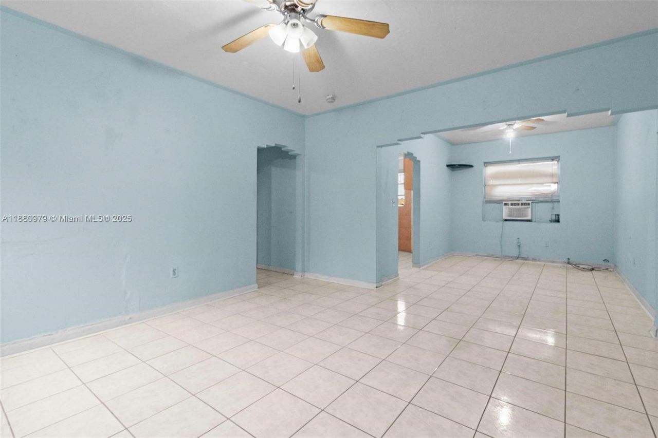 1345 SW 7th St, Miami, FL 33135 Photo