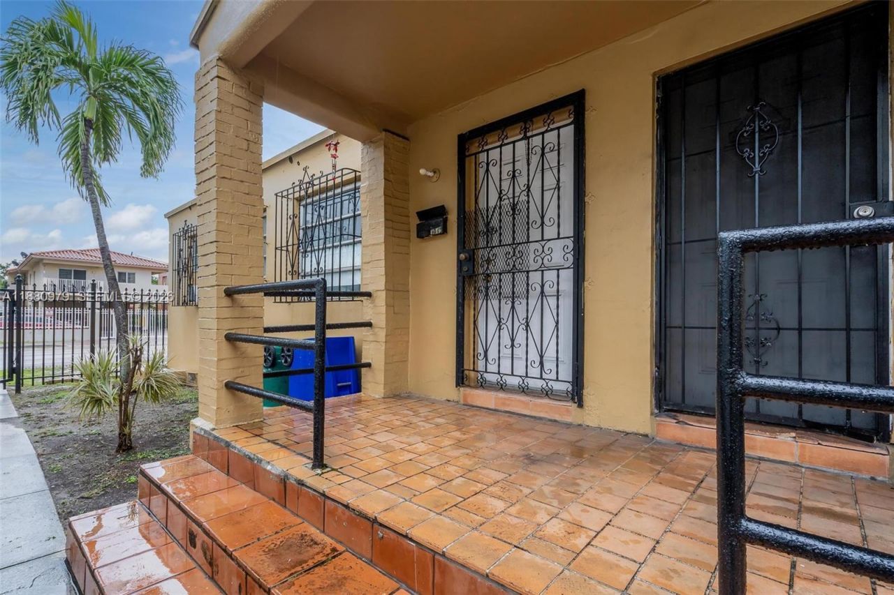 1345 SW 7th St, Miami, FL 33135 Photo