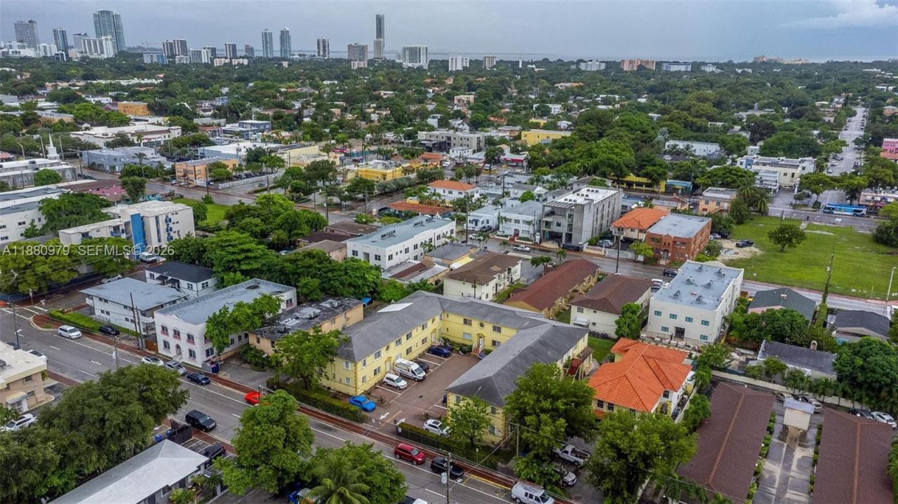 1345 SW 7th St, Miami, FL 33135 Photo