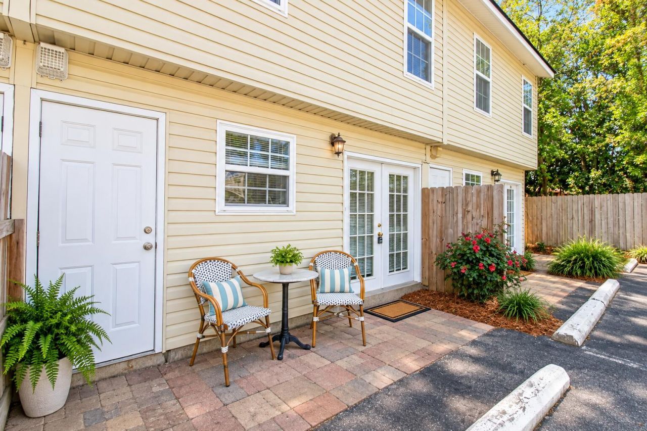 1423 Ashley River Road Photo 17