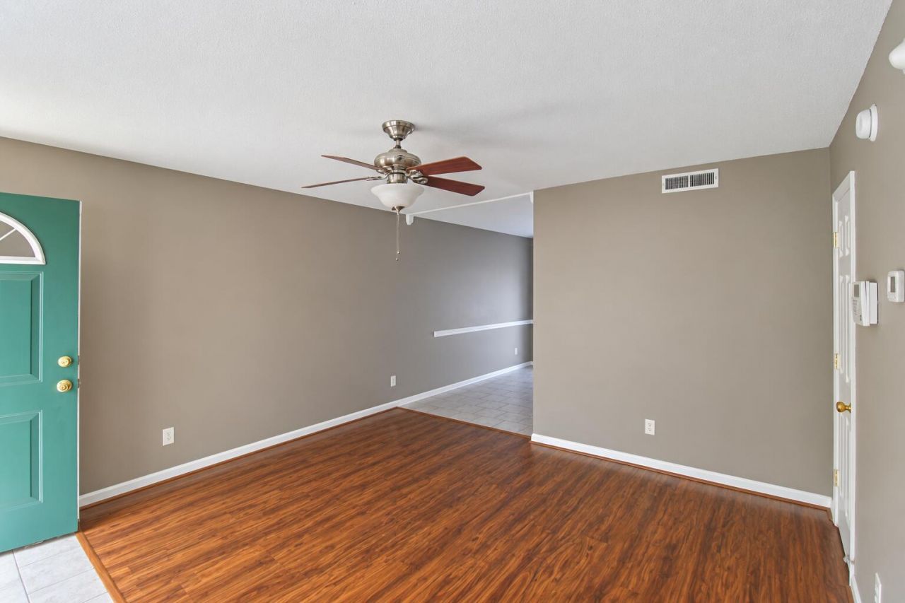 1423 Ashley River Road Photo 5