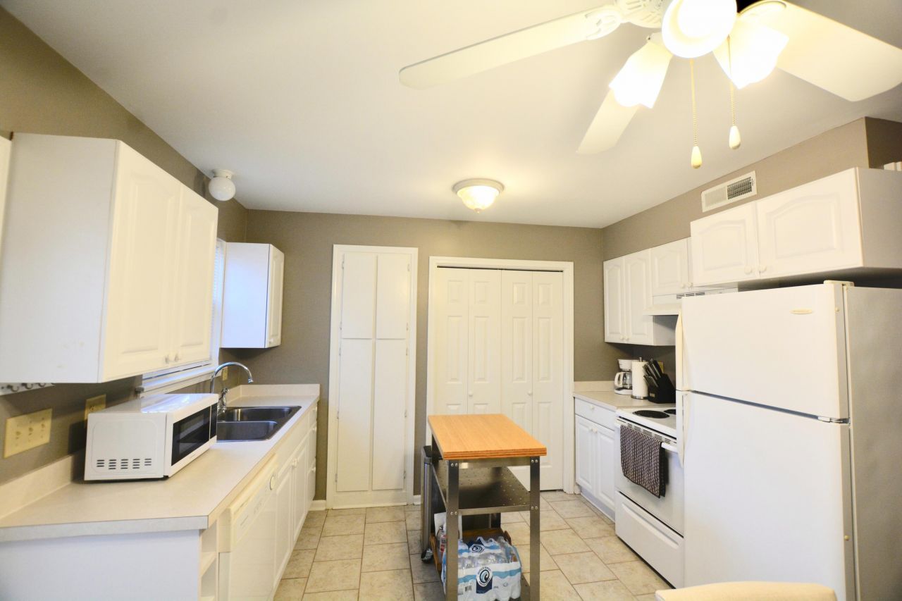 1423 Ashley River Road Photo 9