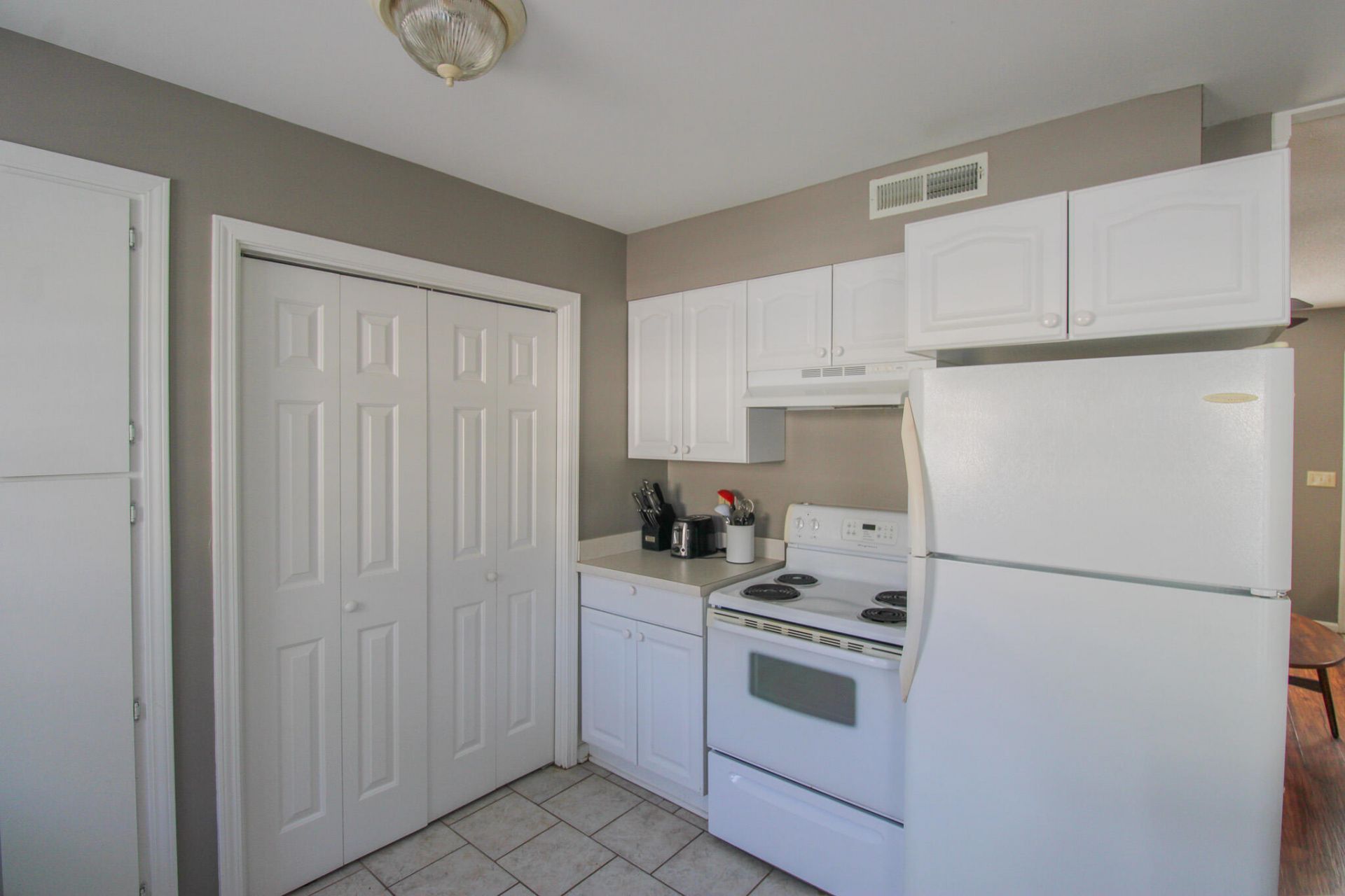 1423 Ashley River Road Photo 9