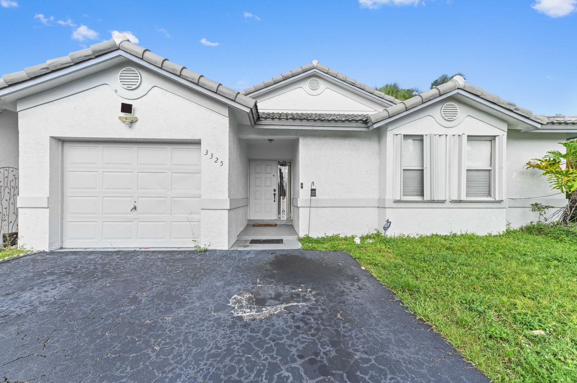 3325 NW 79th Way, Davie, FL 33024 Photo