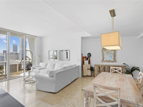 901 Brickell Key Blvd, Unit 3301, Miami, FL 33131