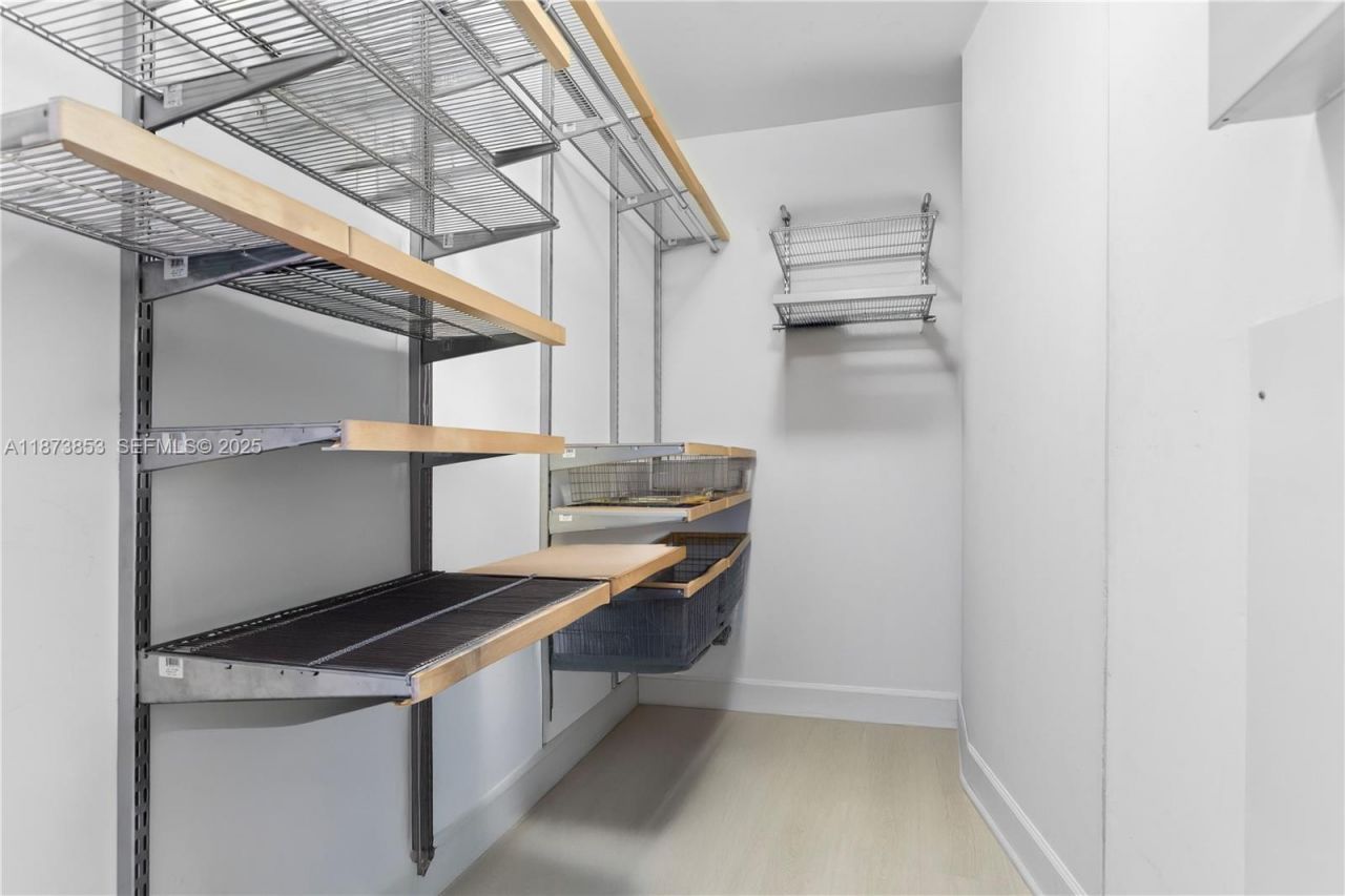 901 Brickell Key Blvd, Unit 3301, Miami, FL 33131 Photo