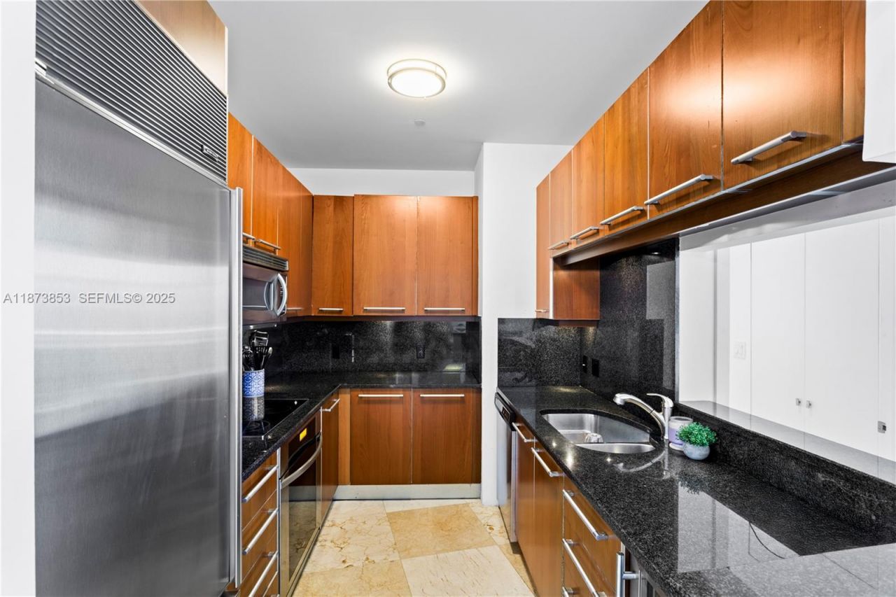 901 Brickell Key Blvd, Unit 3301, Miami, FL 33131 Photo