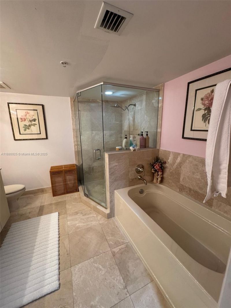 3232 SW 22nd Ter, Unit 801, Miami, FL 33145 Photo