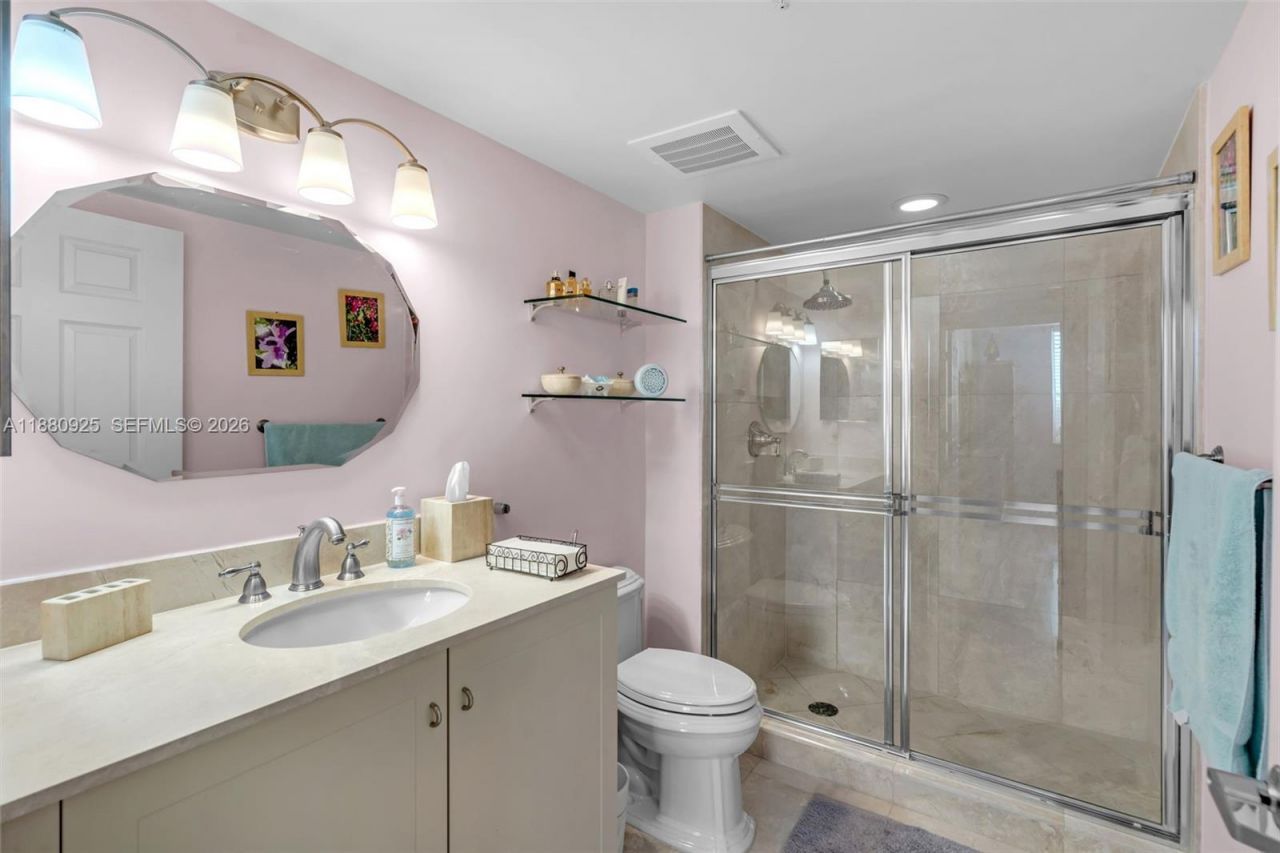 3232 SW 22nd Ter, Unit 801, Miami, FL 33145 Photo